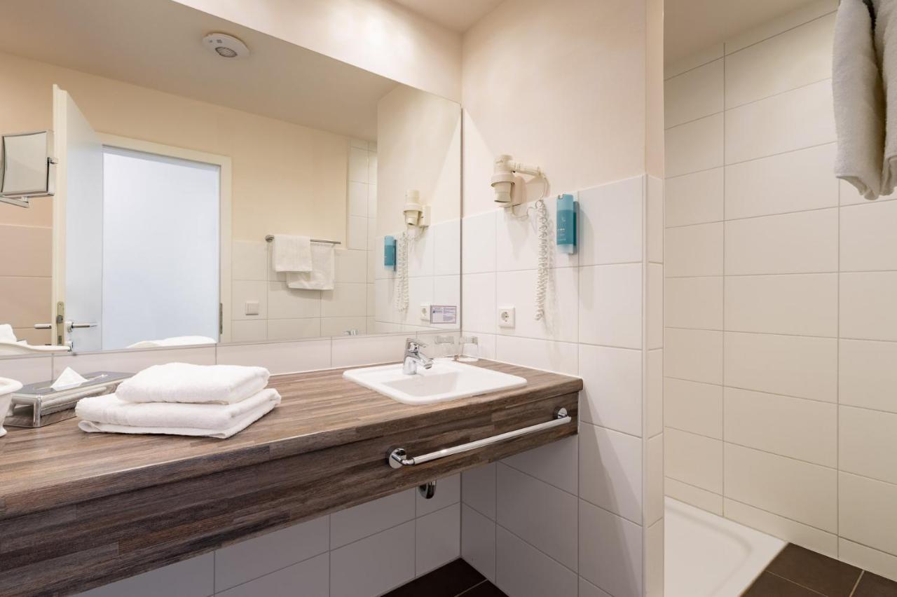Hotel Am Schlosspark Garni 후줌 외부 사진