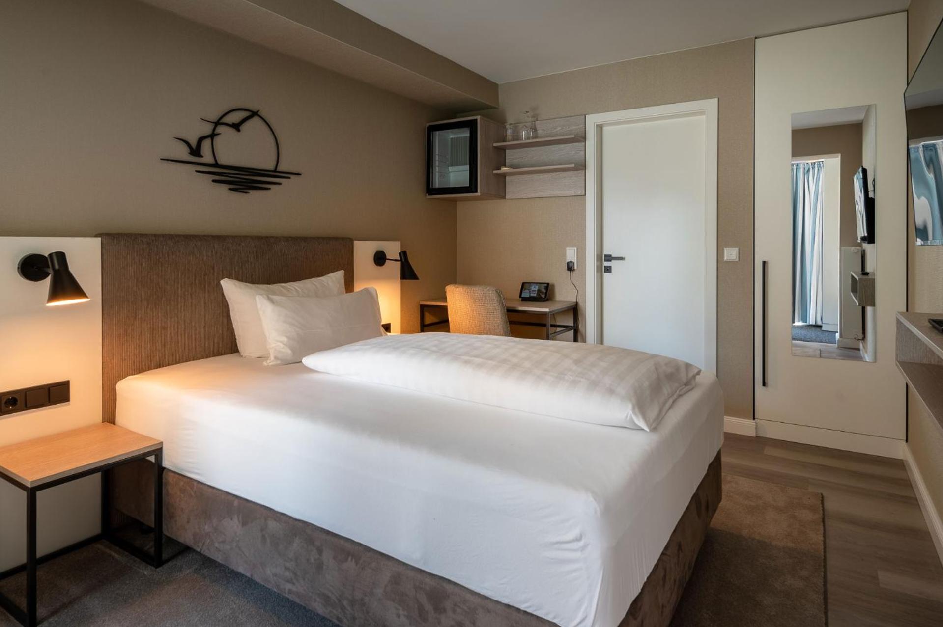 Hotel Am Schlosspark Garni 후줌 외부 사진