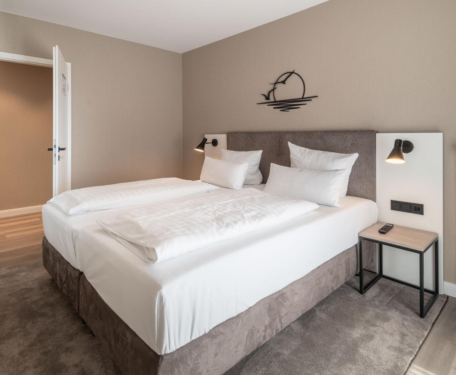 Hotel Am Schlosspark Garni 후줌 외부 사진