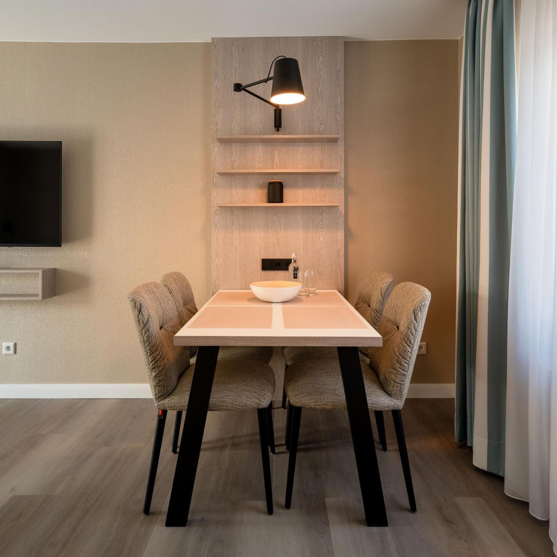 Hotel Am Schlosspark Garni 후줌 외부 사진