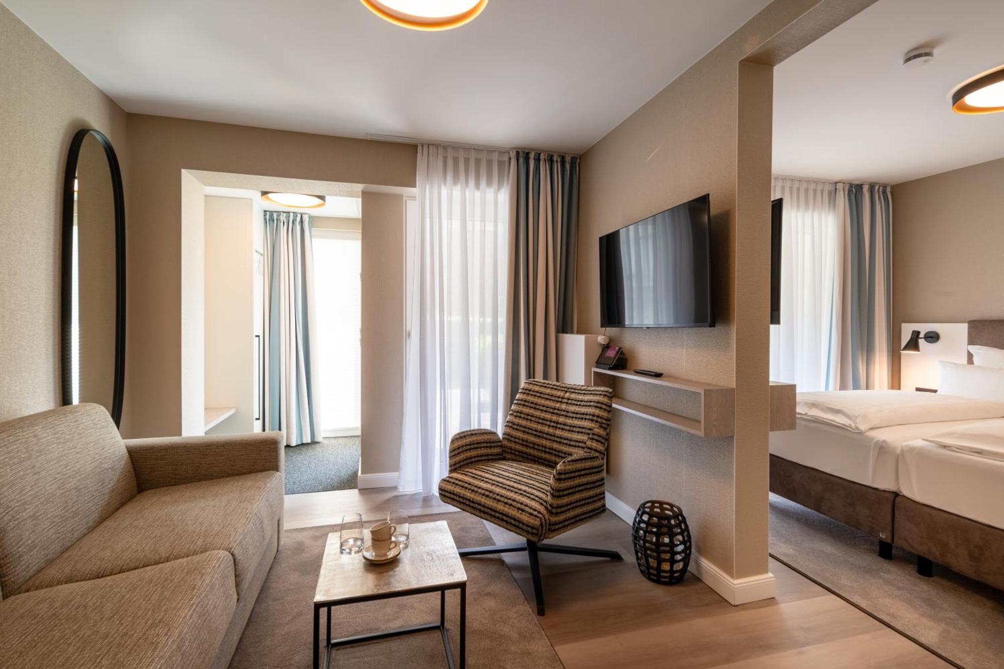 Hotel Am Schlosspark Garni 후줌 외부 사진