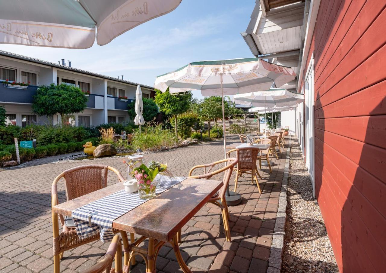 Hotel Am Schlosspark Garni 후줌 외부 사진